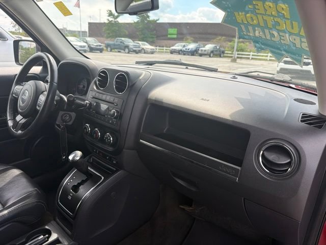 Used 2016 Jeep Patriot High Altitude AWD/4WD image 22