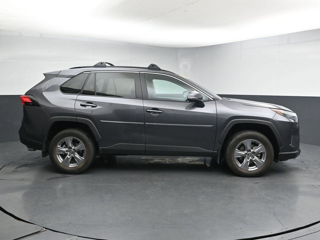 Used 2022 Toyota RAV4 XLE w/ Convenience Package AWD/4WD image 9