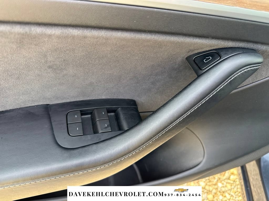 Used 2022 Tesla Model 3 Long Range AWD/4WD image 12