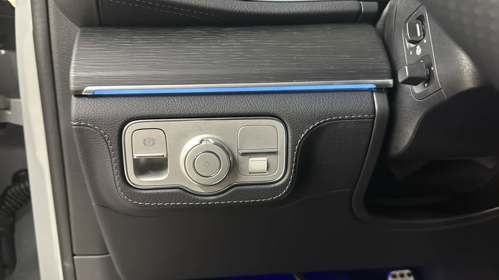 New 2026 Mercedes-Benz GLE 53 AMG 4MATIC Coupe image 16