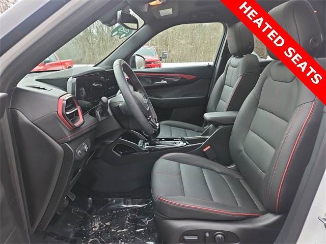 Used 2025 Chevrolet TrailBlazer RS w/ Convenience Package image 19