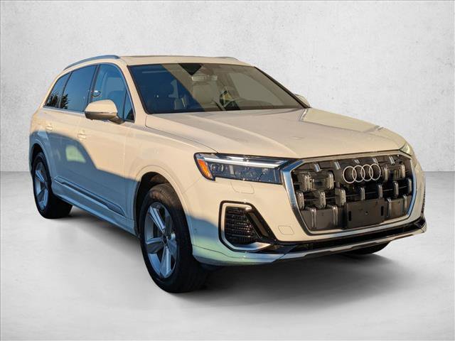 Used 2025 Audi Q7 3.0T Premium w/ Convenience Package image 3