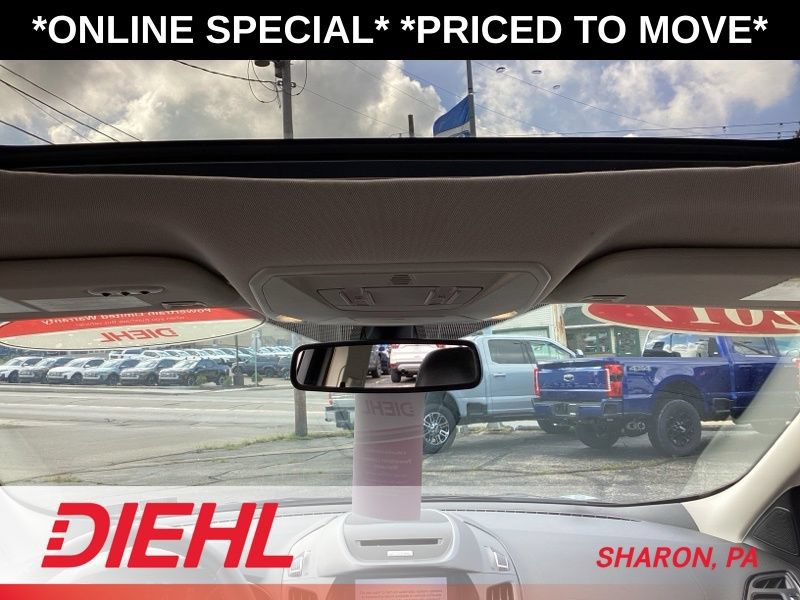 Used 2017 Ford Escape Titanium AWD/4WD image 27