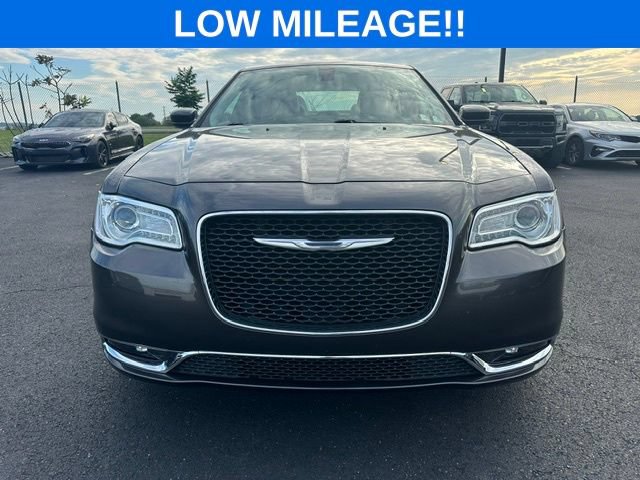 Used 2015 Chrysler 300 Limited w/ Driver Convenience Group AWD/4WD image 10