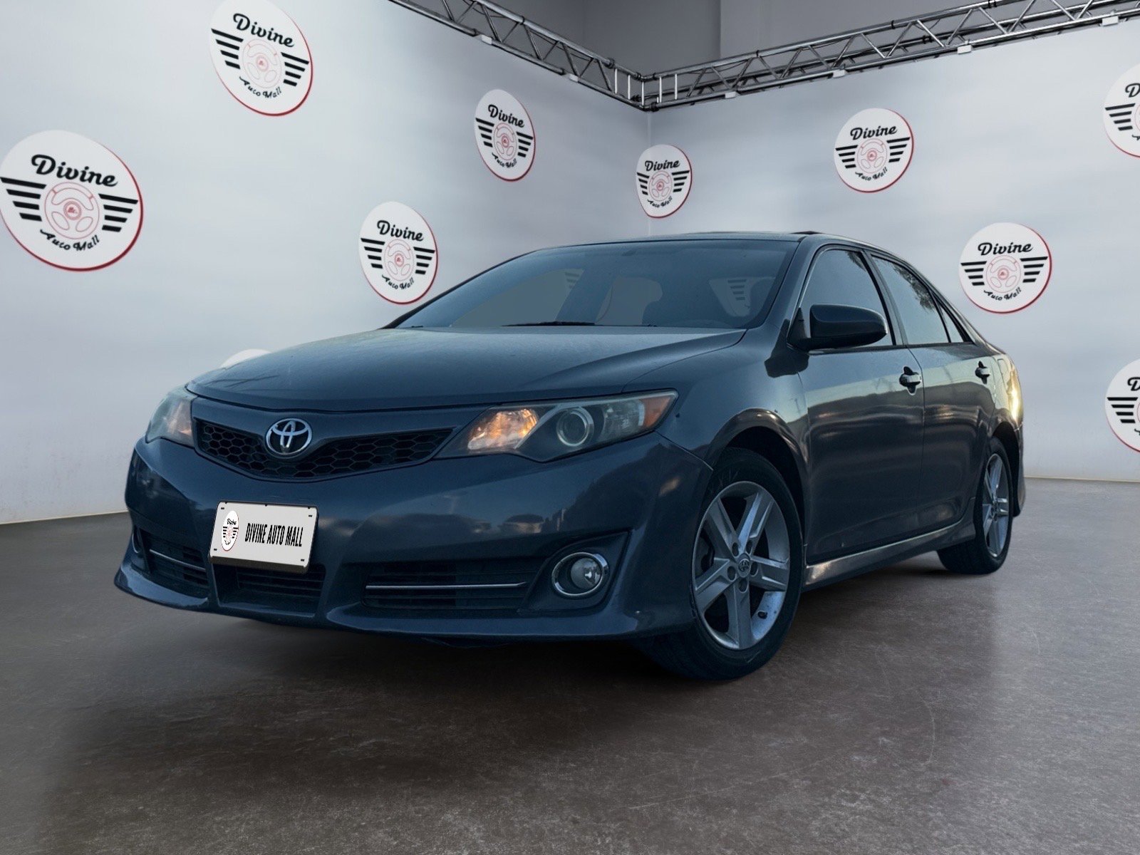 Used 2012 Toyota Camry SE