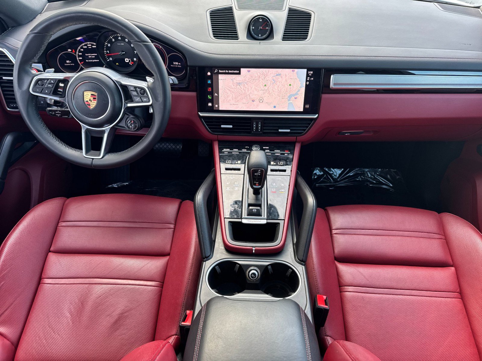 Used 2022 Porsche Cayenne Platinum Edition image 6