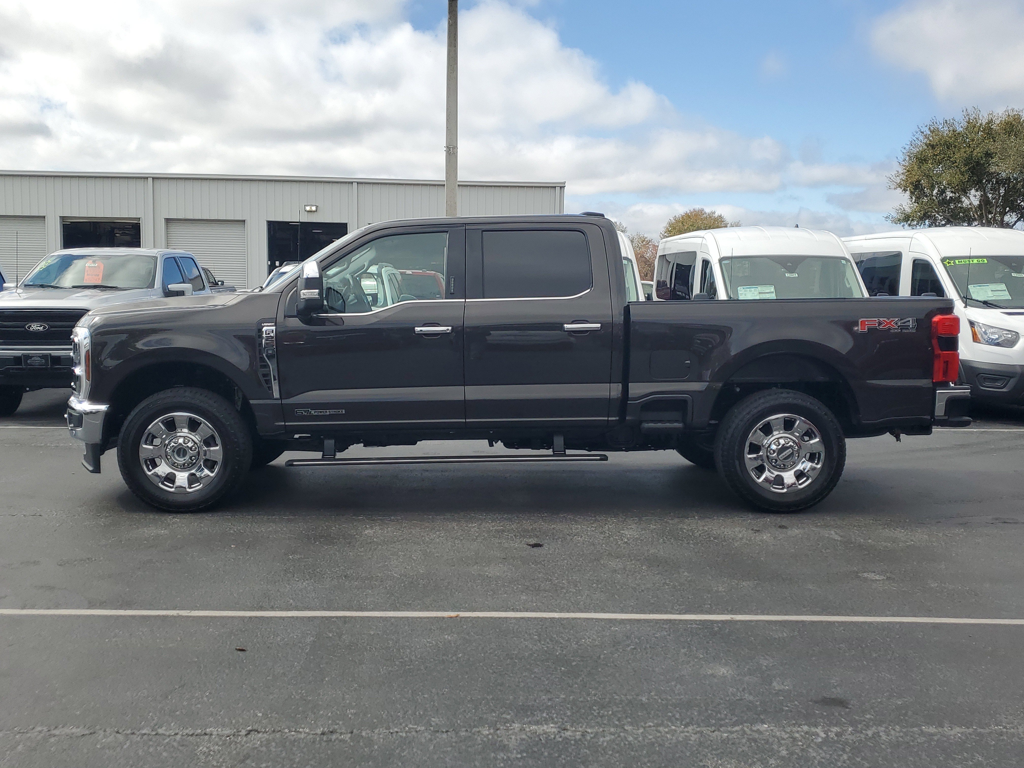 Certified 2024 Ford F250 Lariat w/ Lariat Ultimate Package image 6