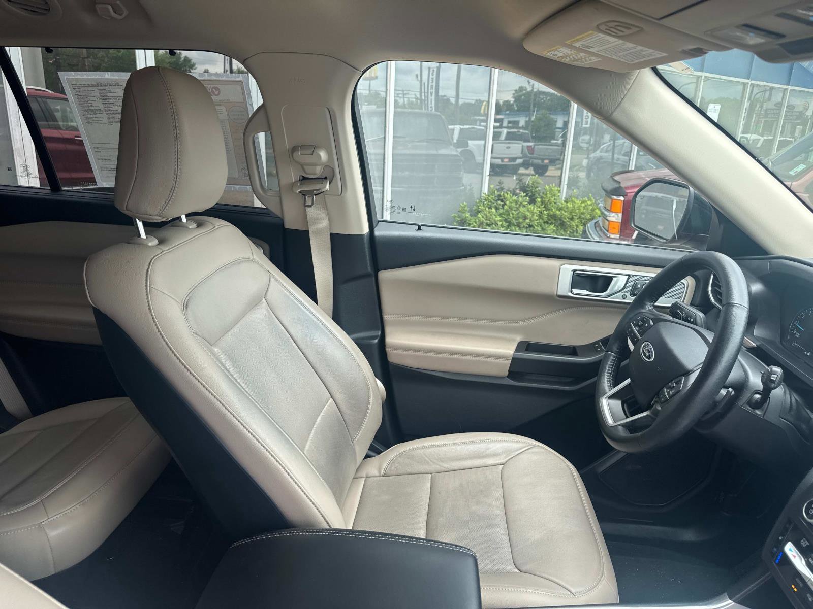 Used 2020 Ford Explorer Limited image 10