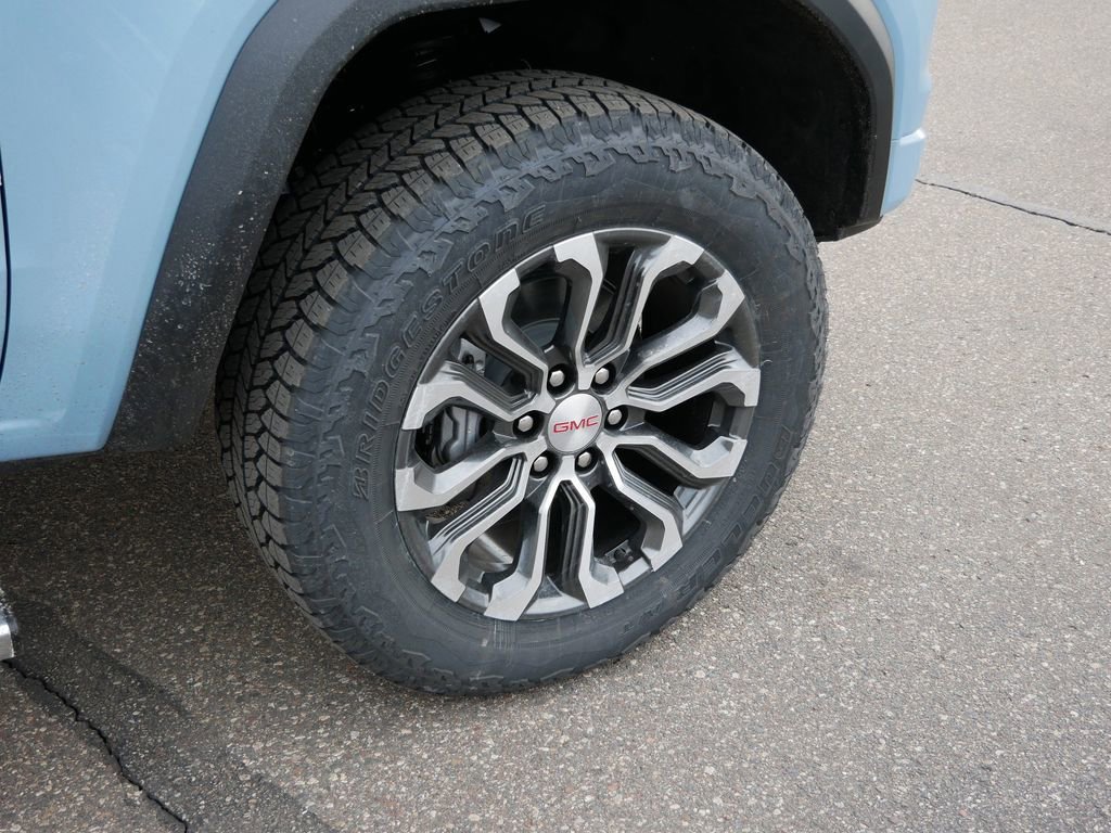 New 2026 GMC Canyon Denali image 5