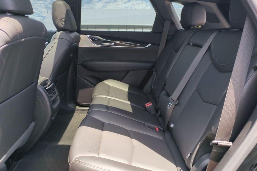 Certified 2023 Cadillac XT5 Premium Luxury FWD image 26