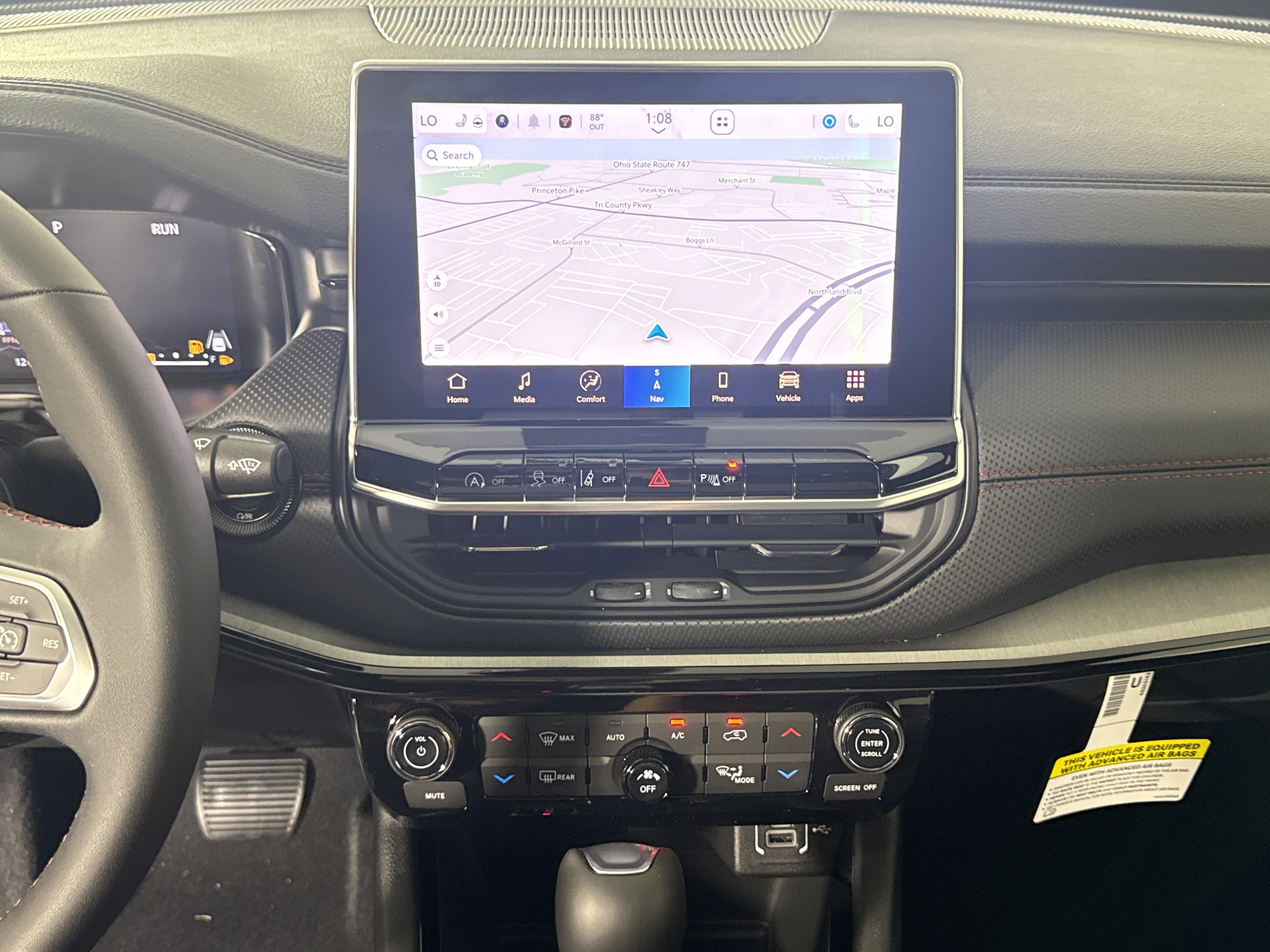 New 2026 Jeep Compass Trailhawk w/ Sun, Sound & Navigation Group AWD/4WD image 25