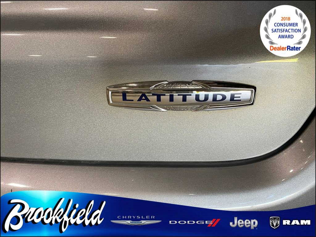 Used 2020 Jeep Compass Latitude w/ Popular Equipment Group AWD/4WD image 11