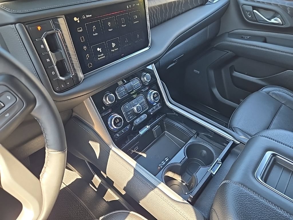 Used 2024 GMC Yukon XL Denali AWD/4WD image 24