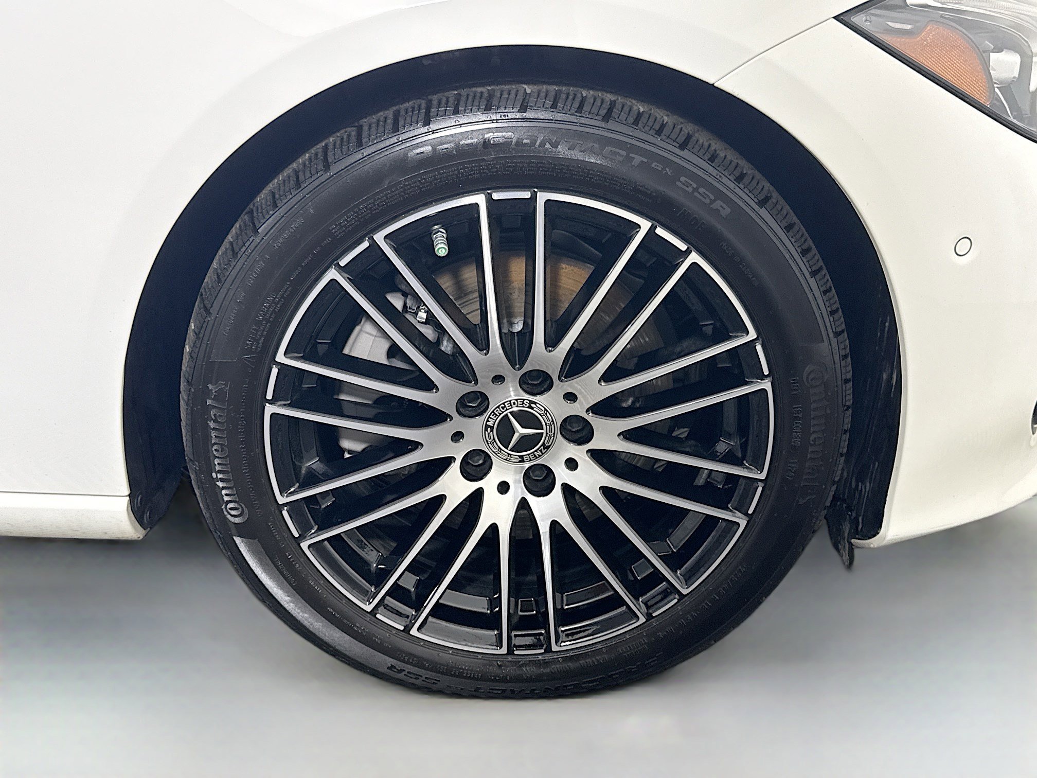 Used 2025 Mercedes-Benz C 300 4MATIC Sedan image 32