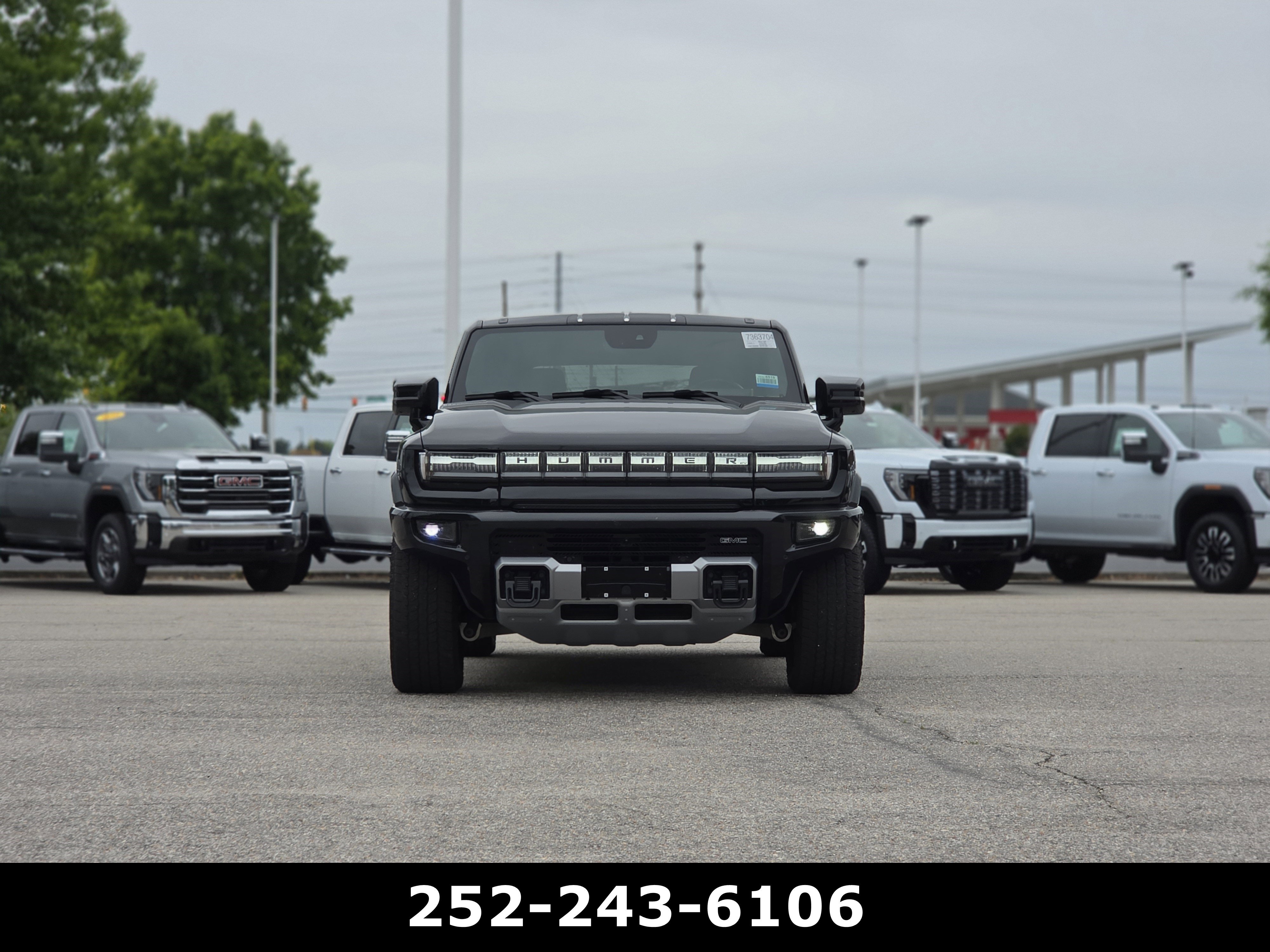 Used 2025 GMC Hummer EV 3X AWD/4WD image 2