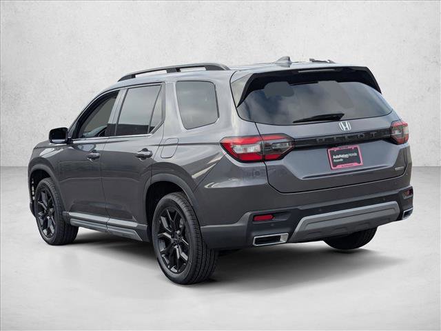 New 2025 Honda Pilot Touring image 8
