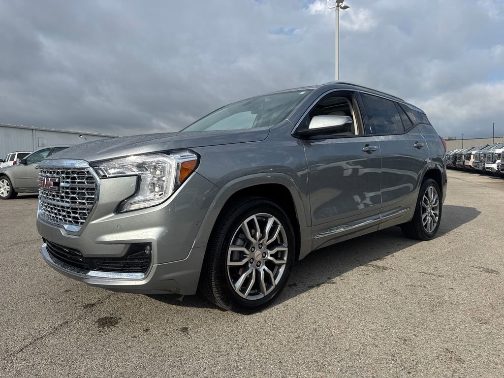 Used 2023 GMC Terrain Denali w/ Denali Premium Package AWD/4WD video 2