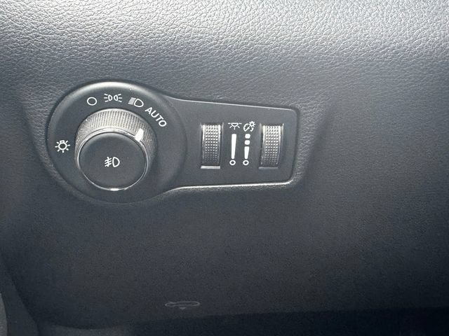 Used 2023 Jeep Compass Limited AWD/4WD image 23