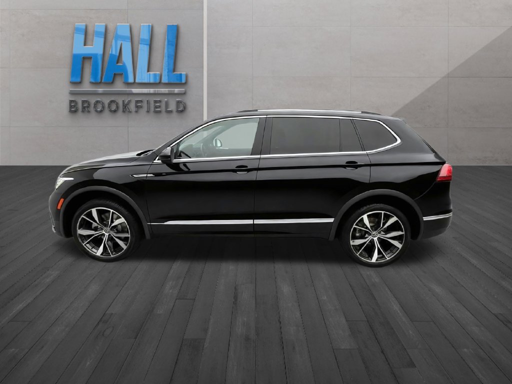 Certified 2024 Volkswagen Tiguan SEL R-Line w/ MDO Package, Two-Row AWD/4WD image 3