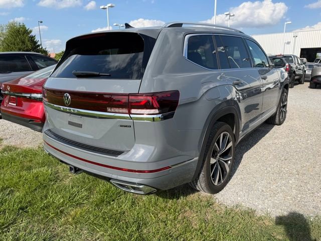 Used 2025 Volkswagen Atlas SEL Premium R-Line AWD/4WD image 2