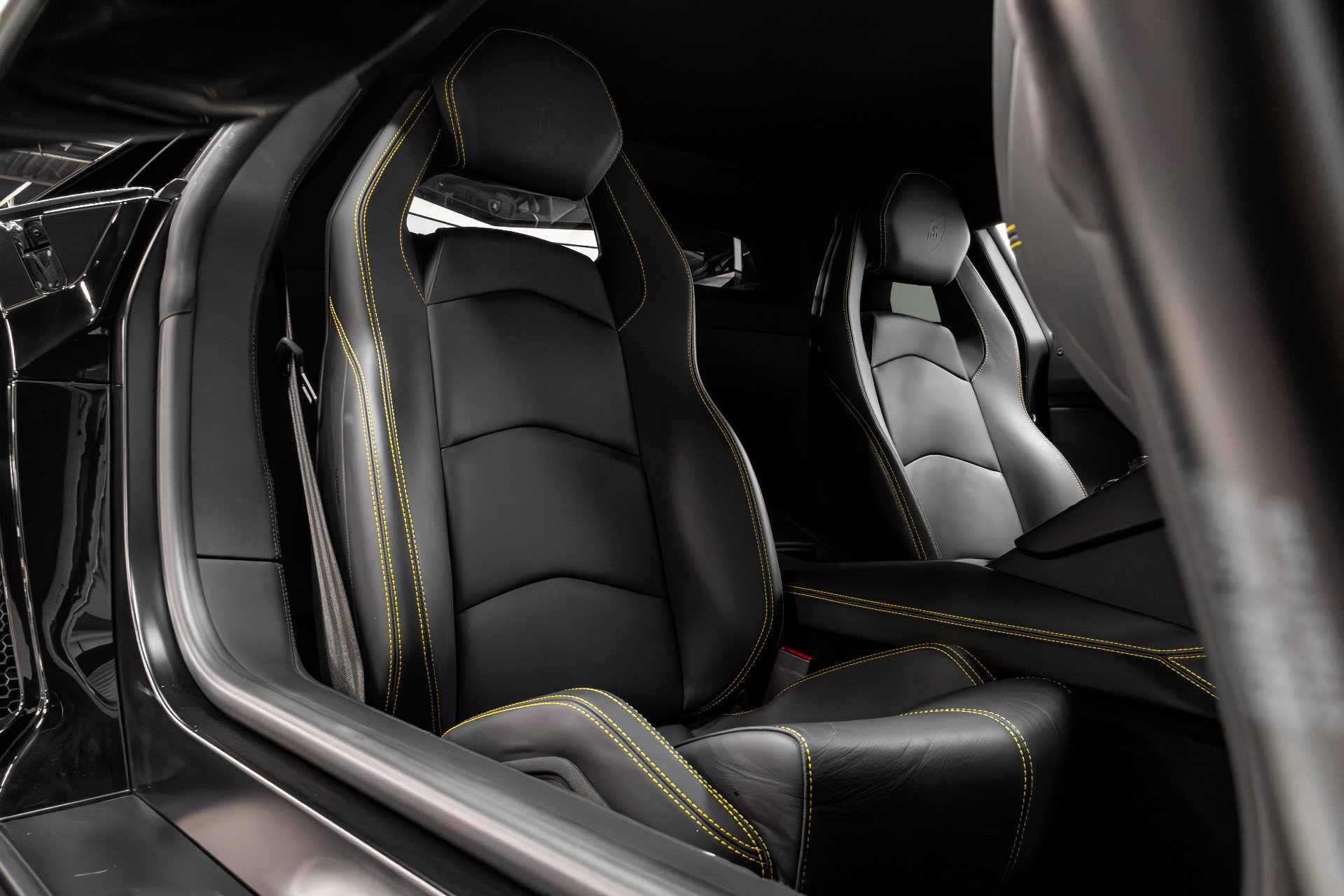 Used 2014 Lamborghini Aventador LP 700-4 image 23