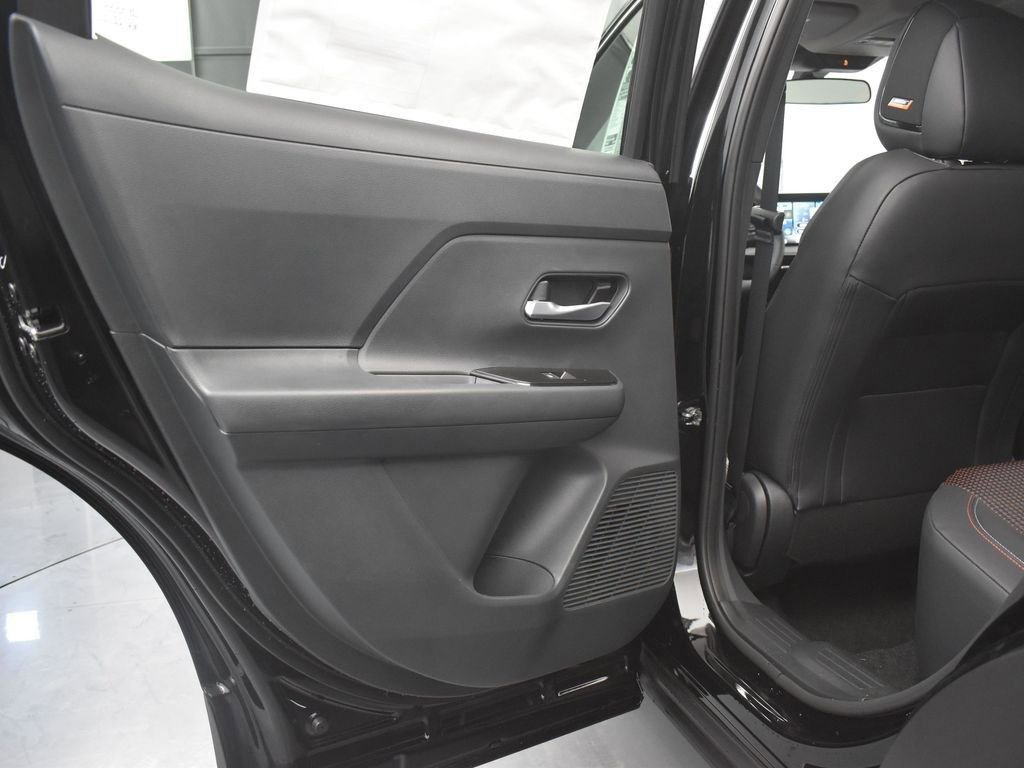 New 2026 Nissan Kicks SR w/ SR Premium Package image 16