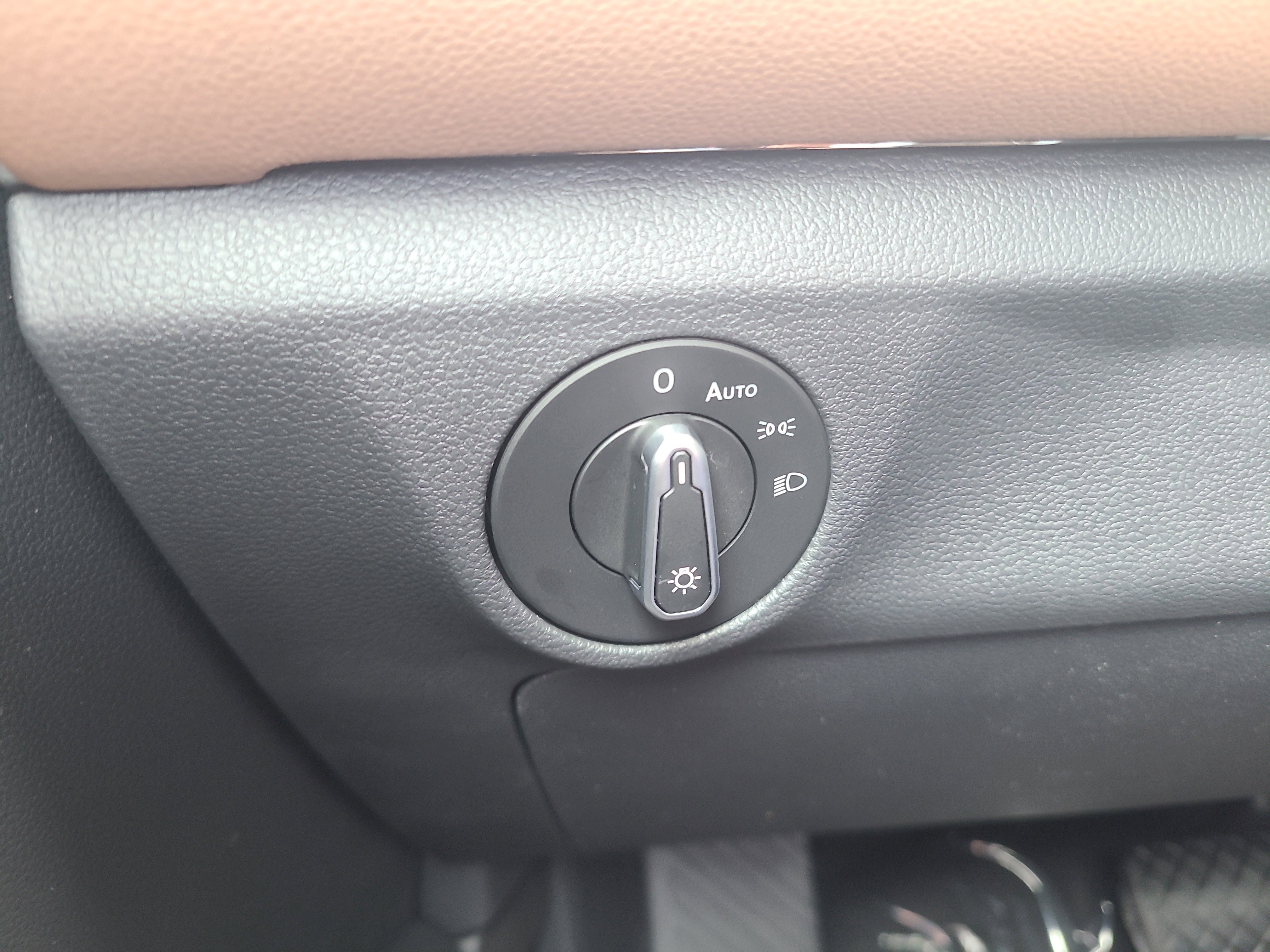 New 2025 Volkswagen Jetta SEL image 26