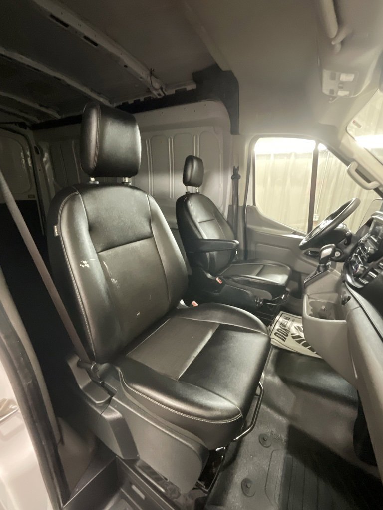 Used 2023 Ford Transit 250 Medium Roof image 11