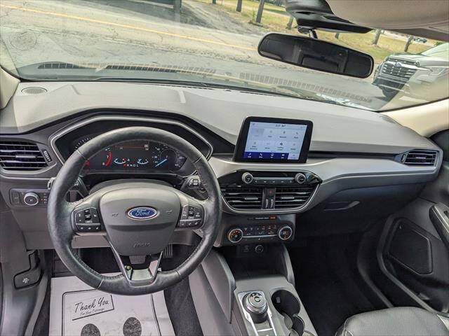 Used 2020 Ford Escape SEL FWD image 13
