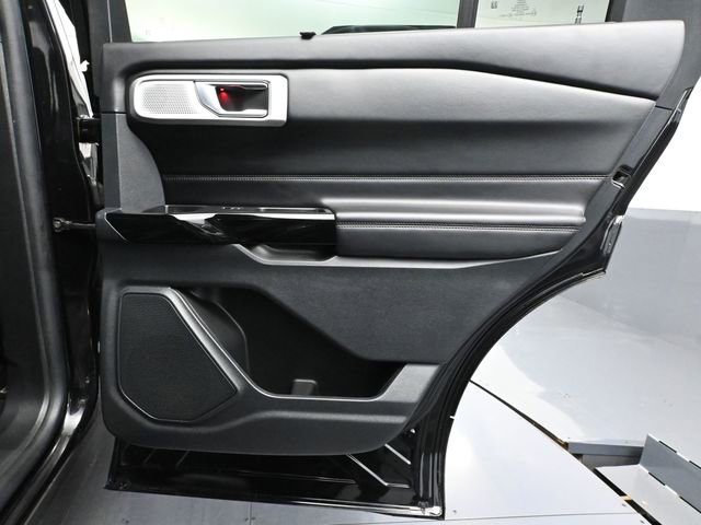 Used 2021 Ford Explorer Platinum w/ Equipment Group 601A image 44