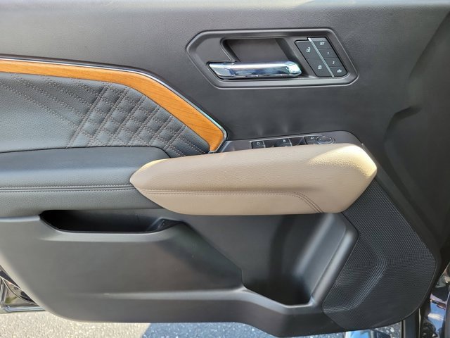 Used 2023 GMC Canyon Denali image 21