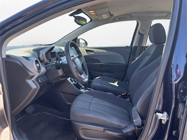 Used 2015 Chevrolet Sonic LT image 9