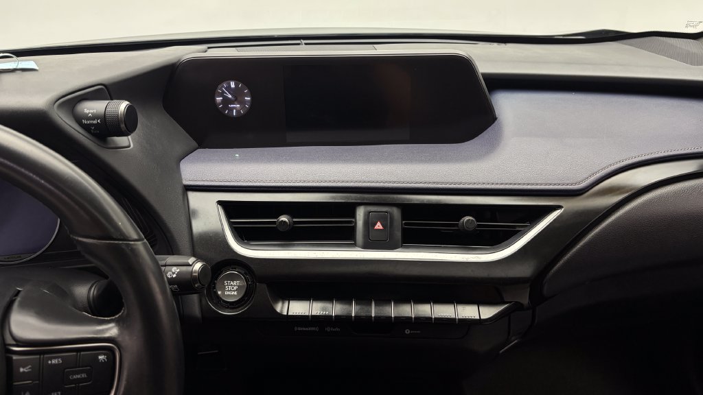 Used 2019 Lexus UX 200 w/ Accessory Package FWD image 21