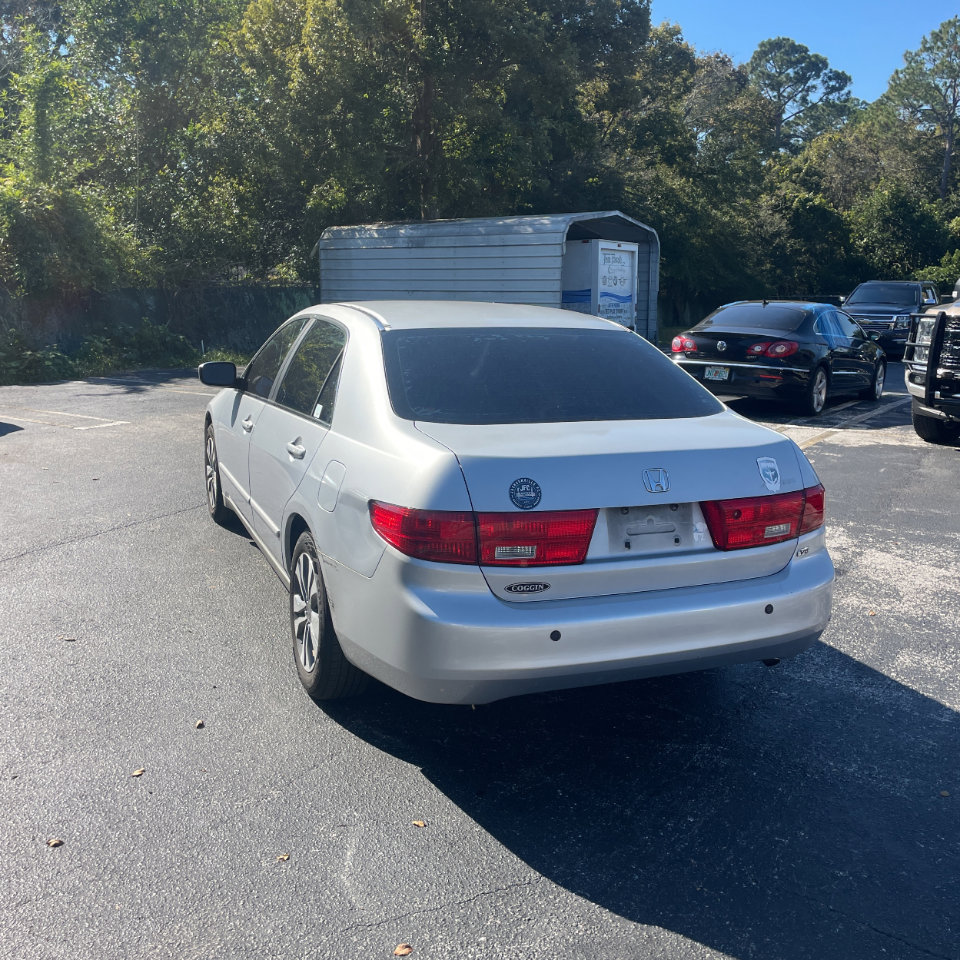 Used 2005 Honda Accord LX image 10