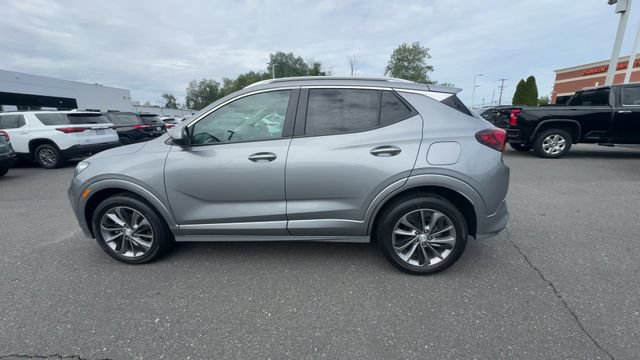 Certified 2023 Buick Encore GX Select w/ Sport Touring Package FWD image 5