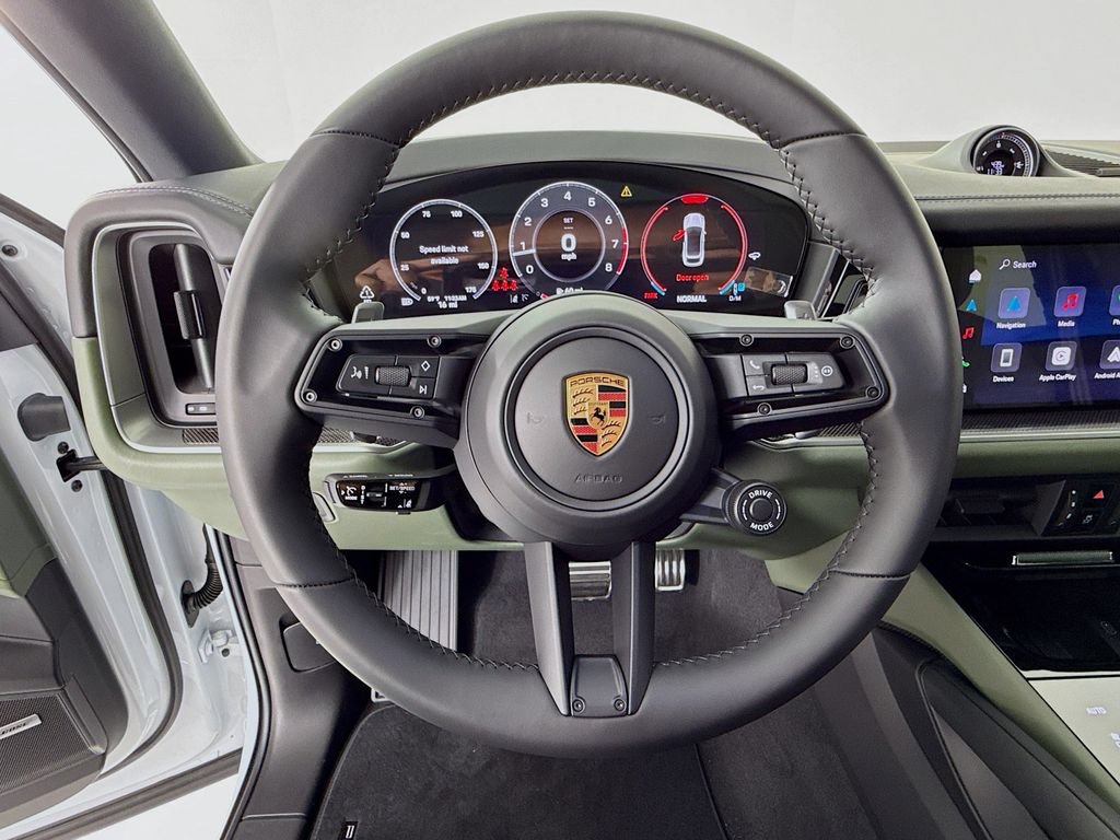New 2026 Porsche Cayenne Coupe AWD/4WD image 16