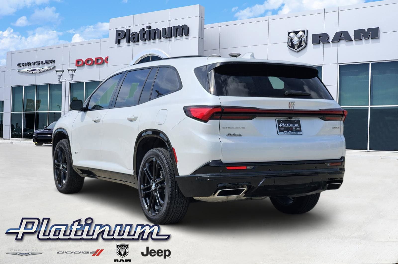 Used 2025 Buick Enclave Sport Touring w/ Power Package image 4