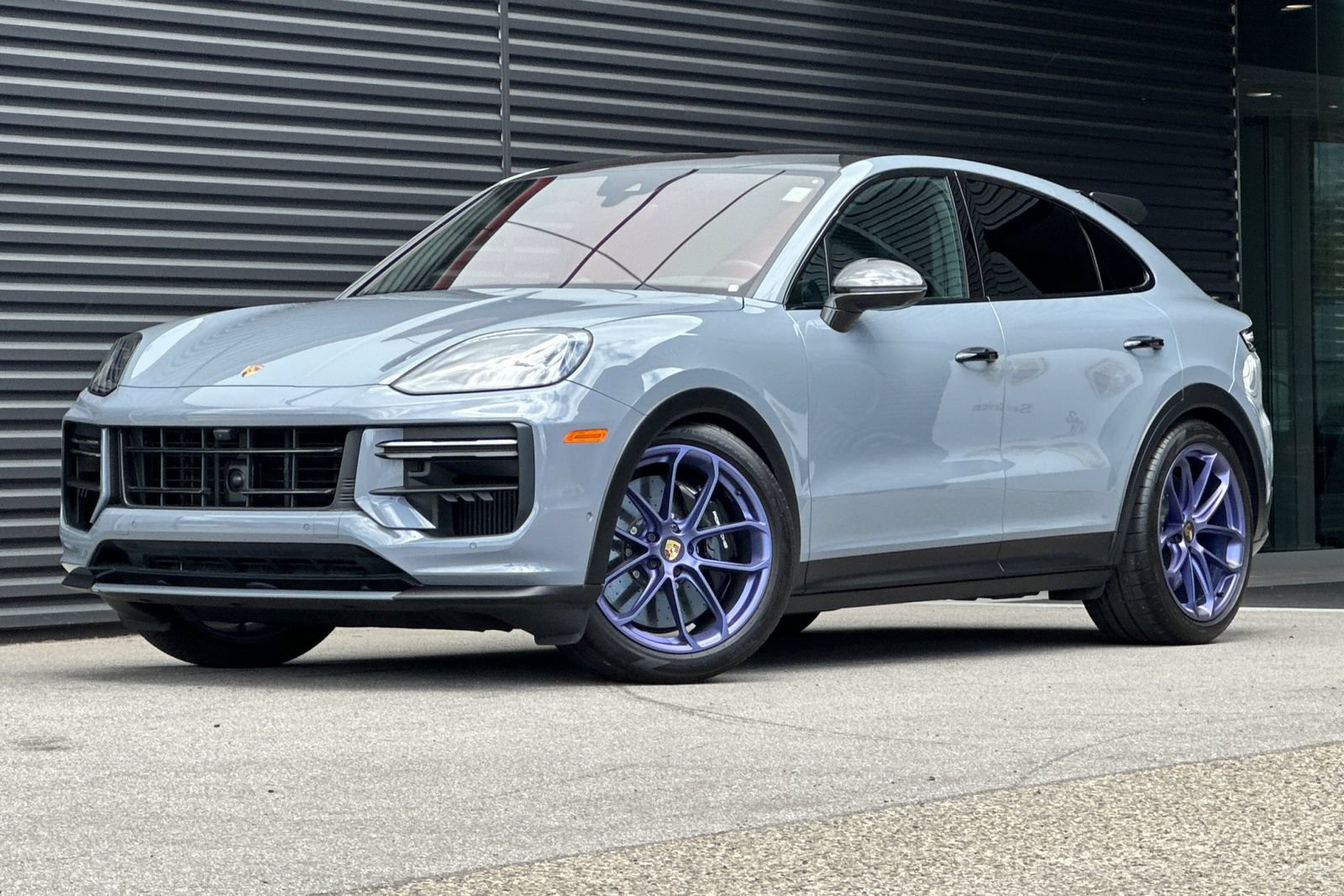 Certified 2024 Porsche Cayenne Turbo GT AWD/4WD image 1