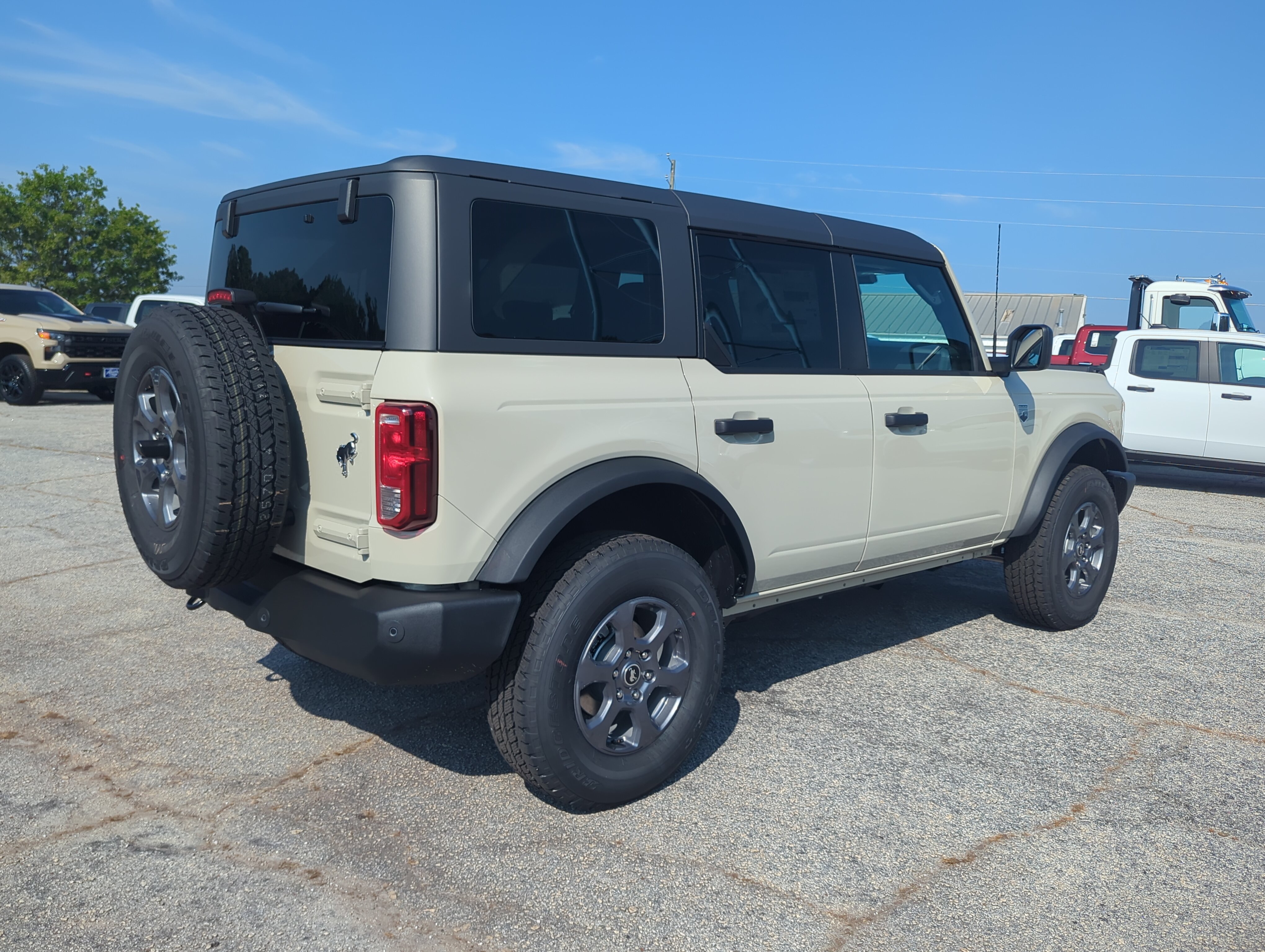 New 2026 Ford Bronco Big Bend AWD/4WD image 3