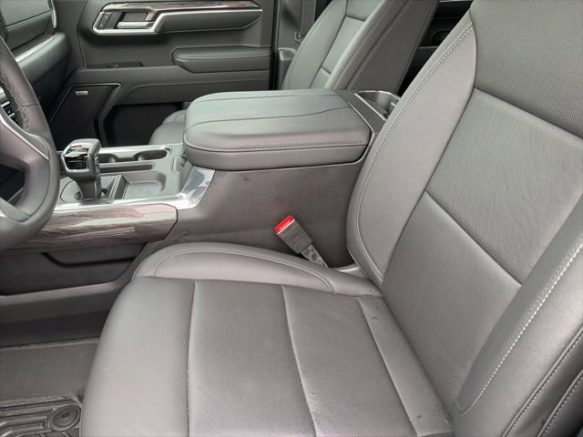 Used 2025 Chevrolet Silverado 1500 LTZ w/ Z71 Off-Road Package AWD/4WD image 10