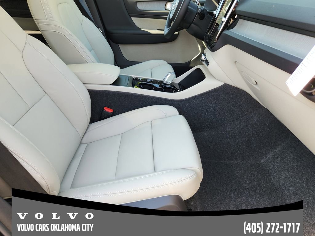 New 2026 Volvo XC40 B4 Plus w/ Protection Package Premier image 13