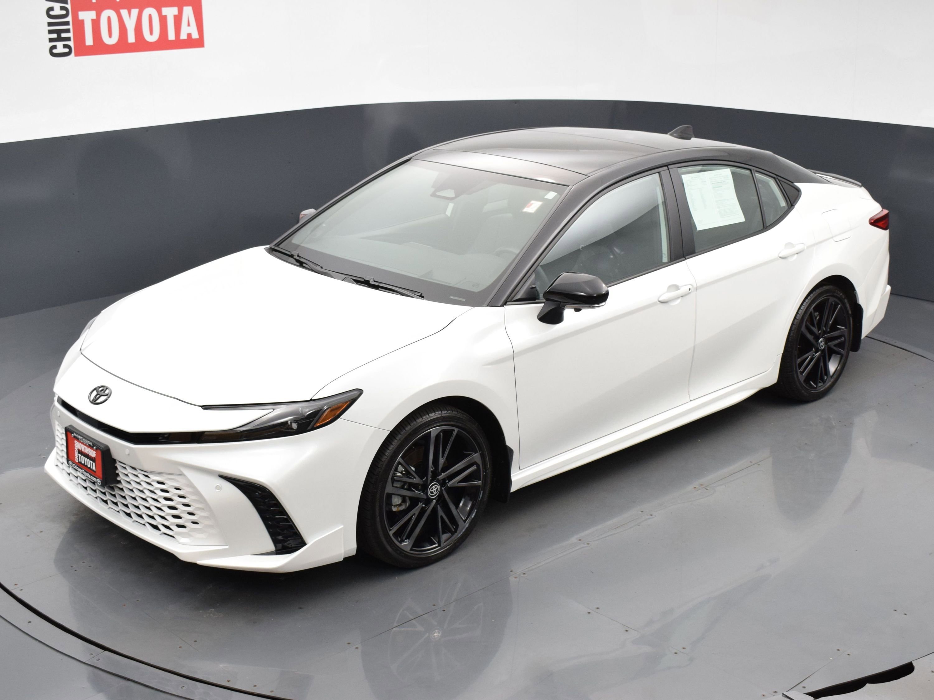 Used 2025 Toyota Camry XSE w/ Premium Plus Package AWD/4WD image 30