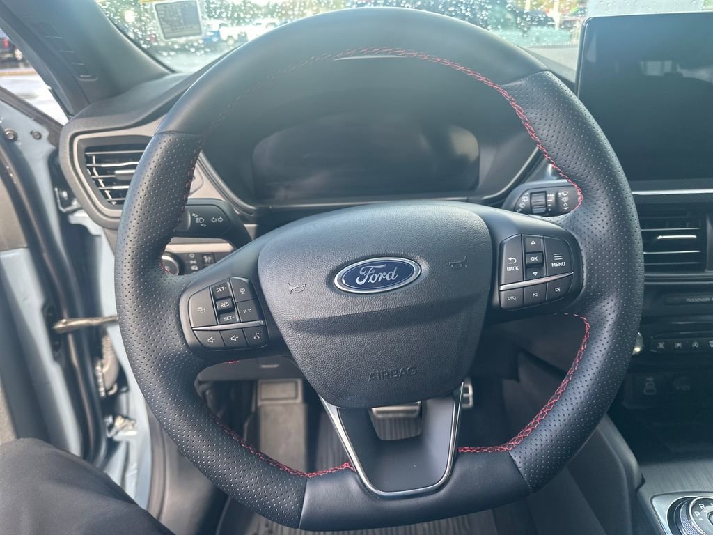 Used 2024 Ford Escape ST-Line Elite w/ Premium Technology Package AWD/4WD image 14