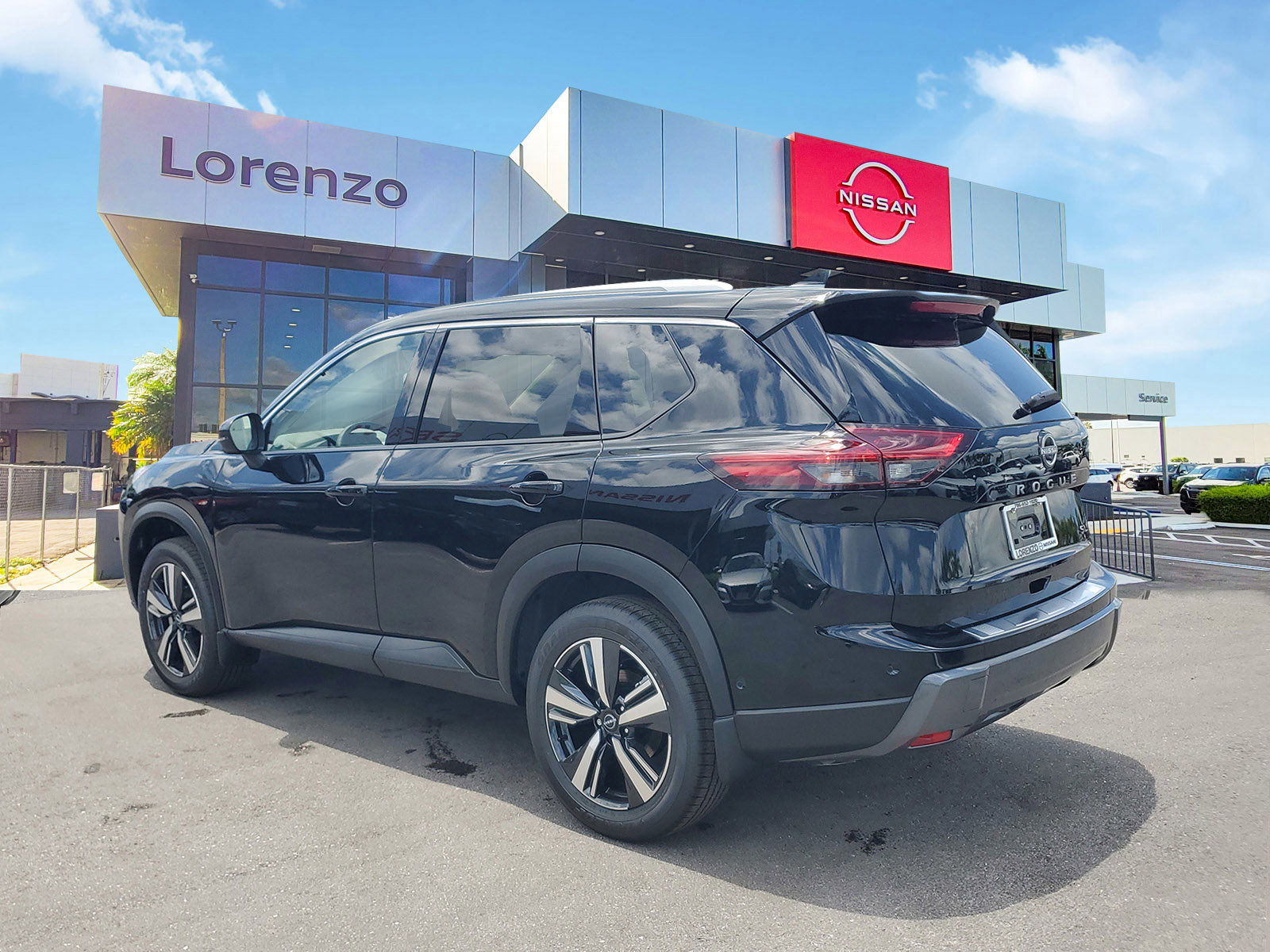 New 2025 Nissan Rogue SL w/ SL Premium Package image 6