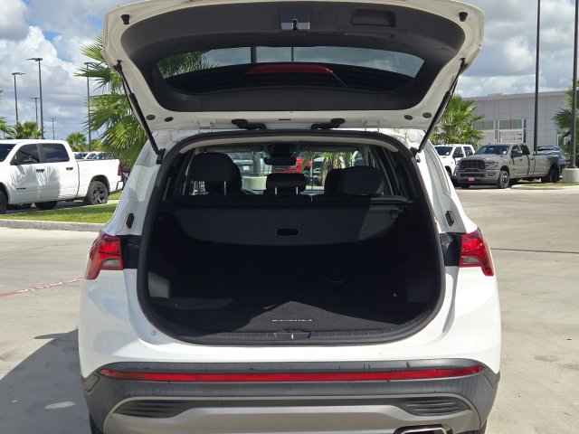 Used 2023 Hyundai Santa Fe SE w/ Cargo Package AWD/4WD image 7