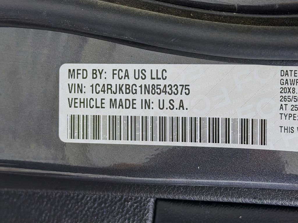 Used 2022 Jeep Grand Cherokee L Limited AWD/4WD image 34