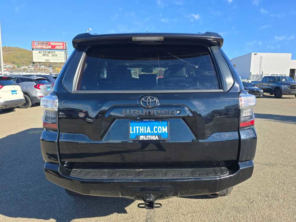 Used 2018 Toyota 4Runner SR5 Premium image 4