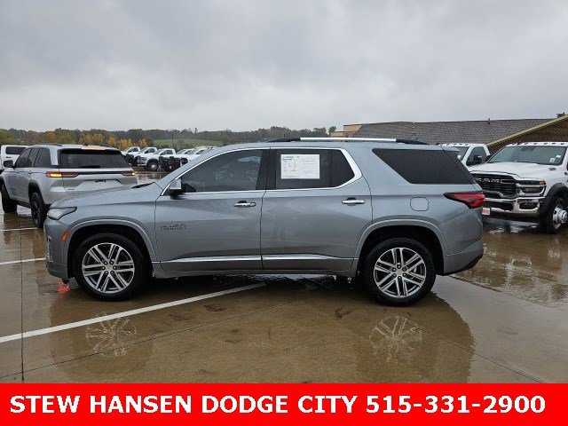 Used 2023 Chevrolet Traverse High Country