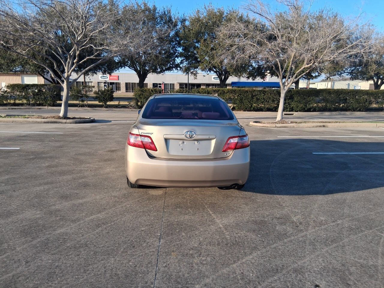 Used 2009 Toyota Camry LE FWD image 5