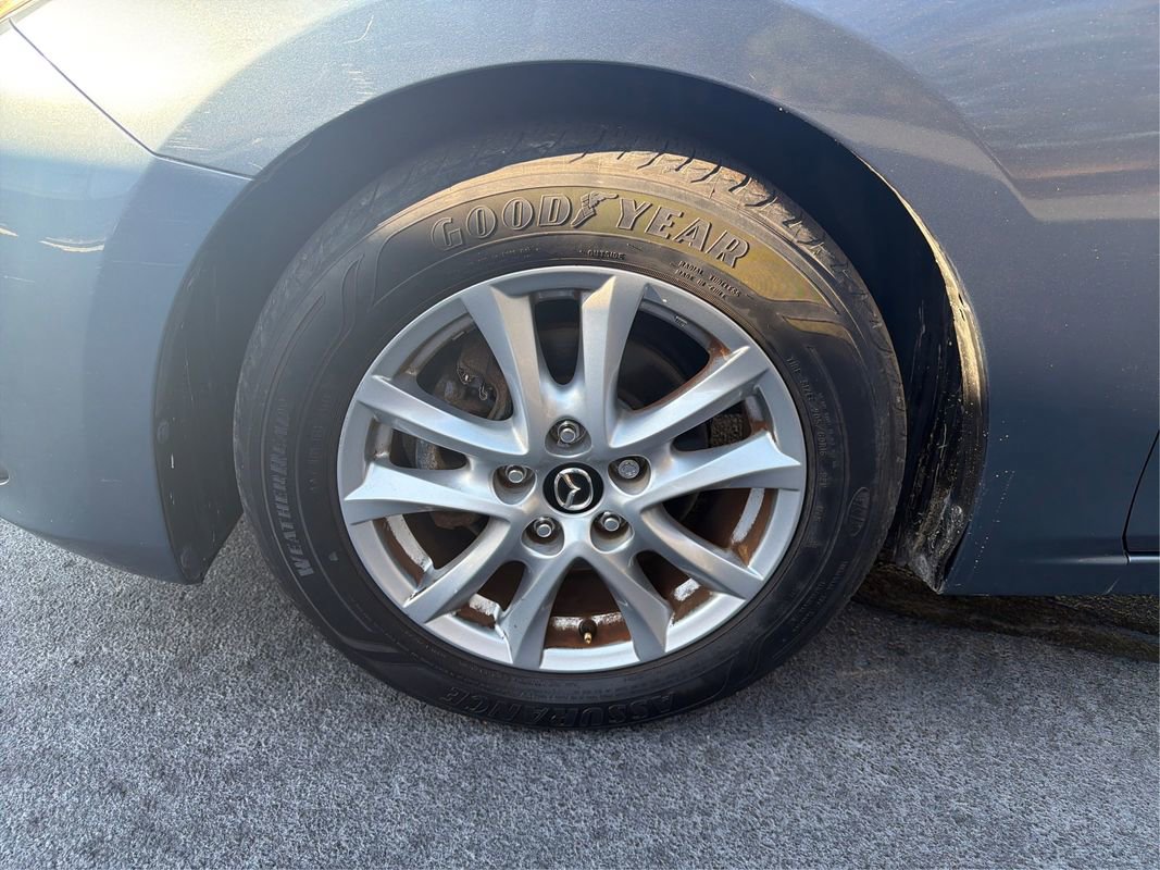 Used 2014 MAZDA MAZDA3 i Grand Touring image 35